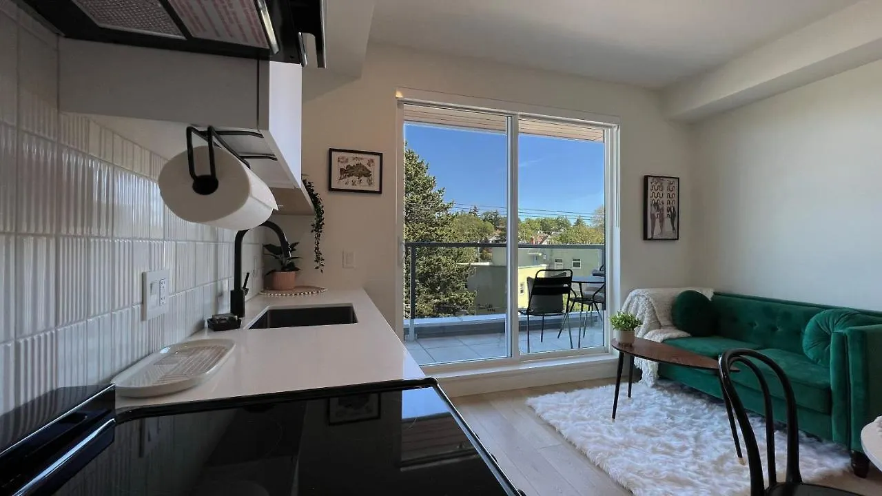 Holiday home Hillside Oasis By Iris Properties! Victoria Canada